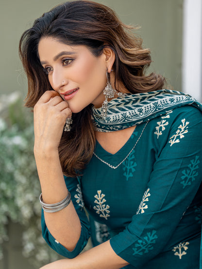 Dupatta Kurti Set | Embroidered Designer Piece | Naarikaa
