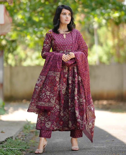 Dupatta Kurti Set