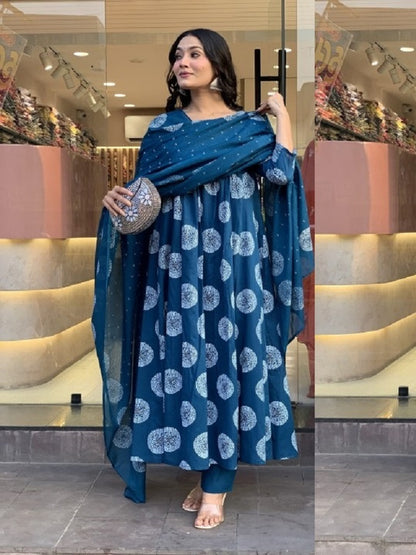 Dupatta Kurti Set